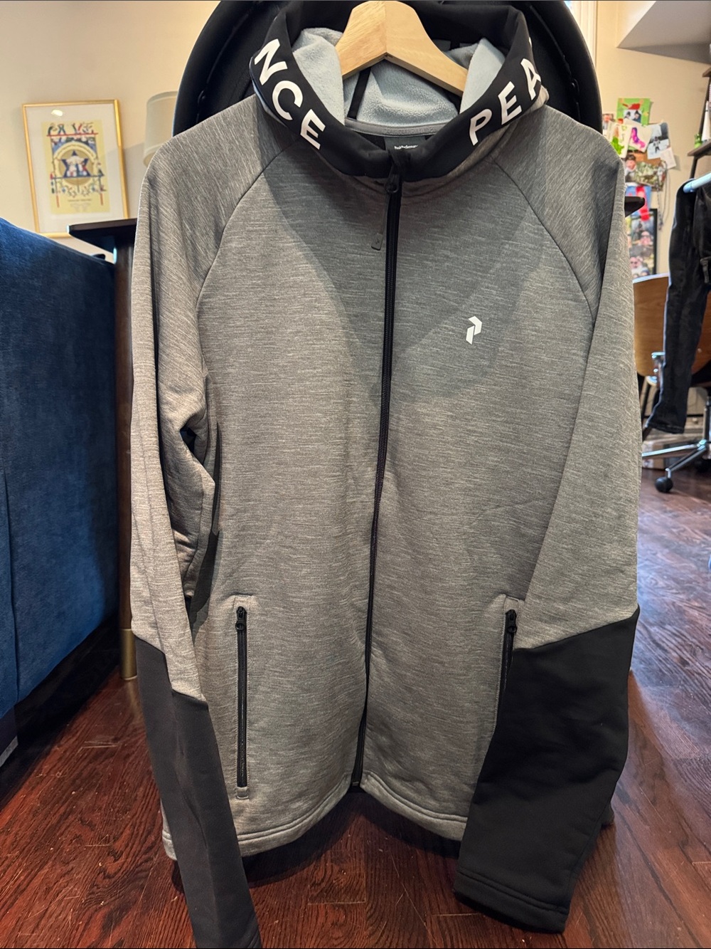 Peak Performance Zip-Up Hoodie – Technical Midlayer – Men’s Large
